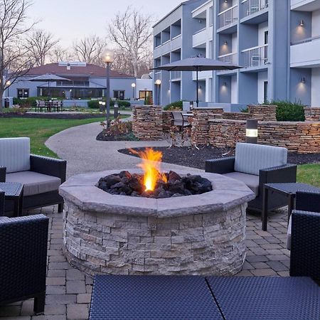 Courtyard By Marriott Indianapolis Castleton Hotel Ngoại thất bức ảnh
